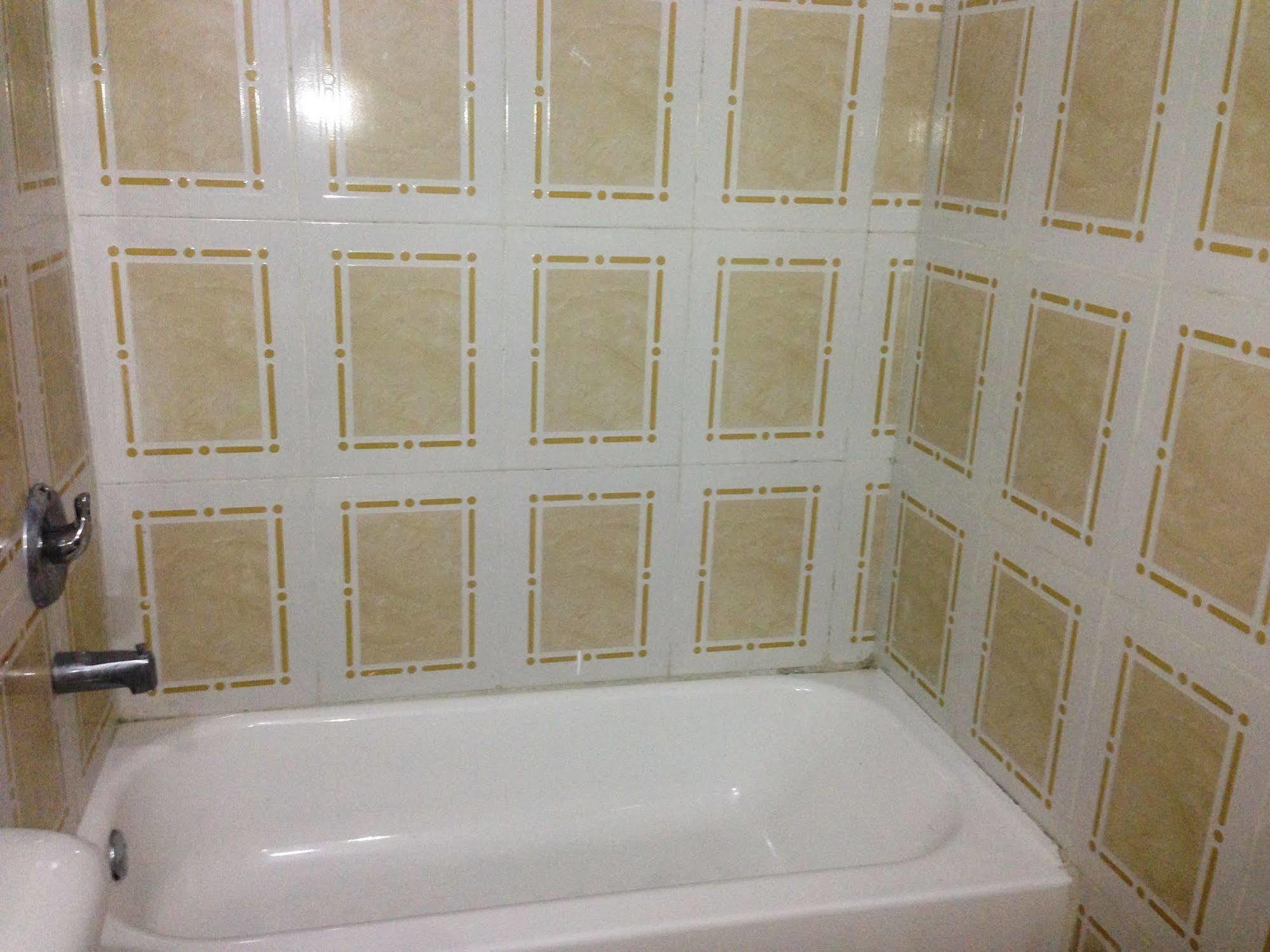 Le Dubourg Guesthouse Montrouis Kültér fotó